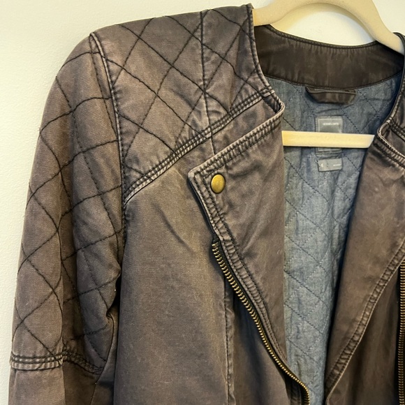 GAP Moto Jacket - Picture 3 of 9